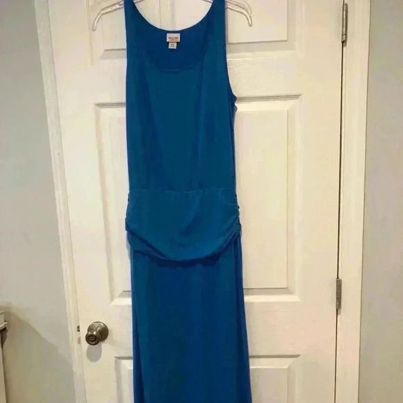 Blue maxi dress size medium. In great condition! - Picture 1 of 5